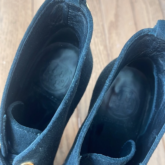 [SOLD] Tory Burch boot heels - Picture 3 of 9